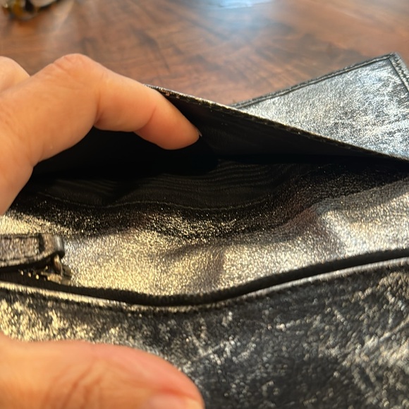 Authentic Dolce & Gabbana wallet - metallic leather with two zipped pockets NWOT - Picture 11 of 14